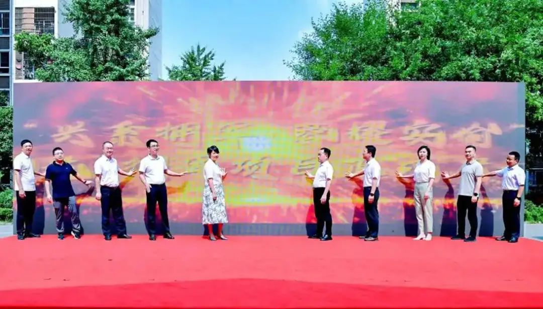 b3229faf9d7e3354995fb225305302eb.jpg